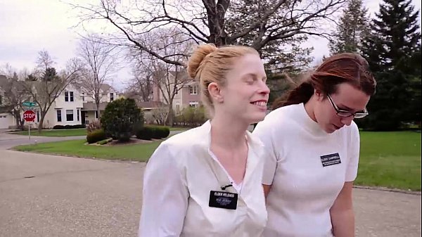 MormonGirlz: meet the teen missionaries!